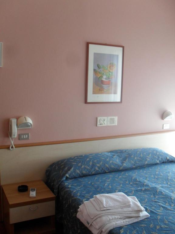 רימיני Hotel Azzurra חדר תמונה